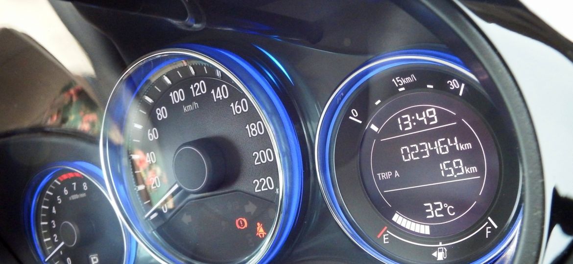 modern-car-dashboard